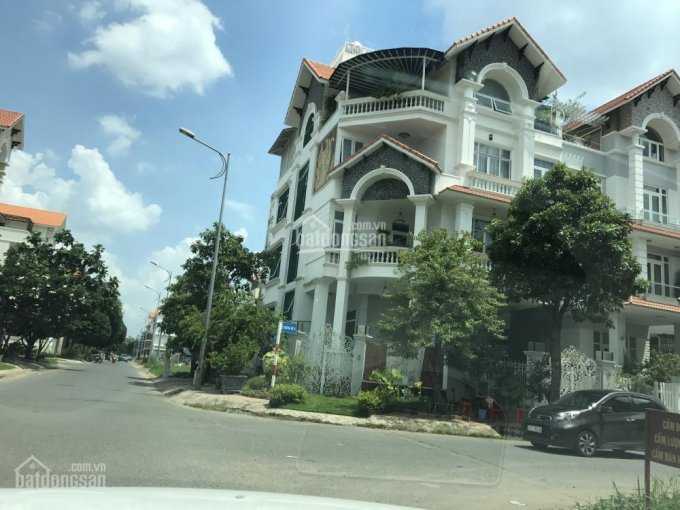 Bán biệt thự căn góc hướng đông bắc cực đẹp sang trọng khu Him Lam Kênh Tẻ Q7