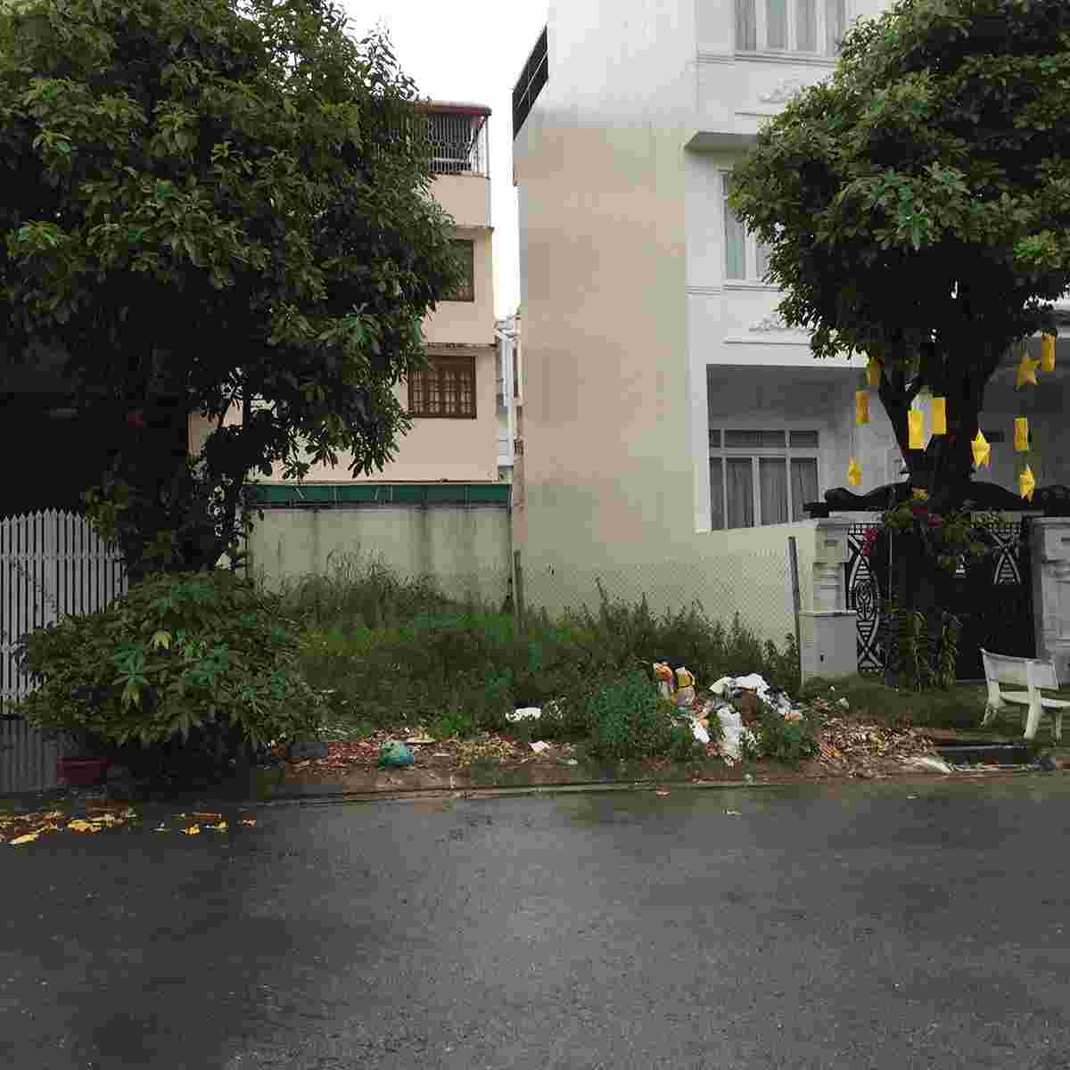 Bán đất khu Him Lam Kênh Tẻ, diện tích 150m2, giá 120 triệu/m2, đối diện Việt-Topia. LH: 0913.050.053  Mr Huynh.