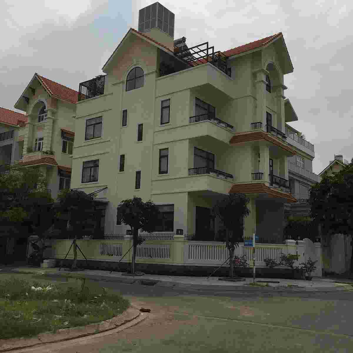 Bán đất khu Him Lam Kênh Tẻ, nền nhà phố góc 2 mặt tiền đường số 20 và đường số 5, đối diện trường Việt_ÚC 137.5m2, giá 150 triệu/m2. LH: 0913..050.053