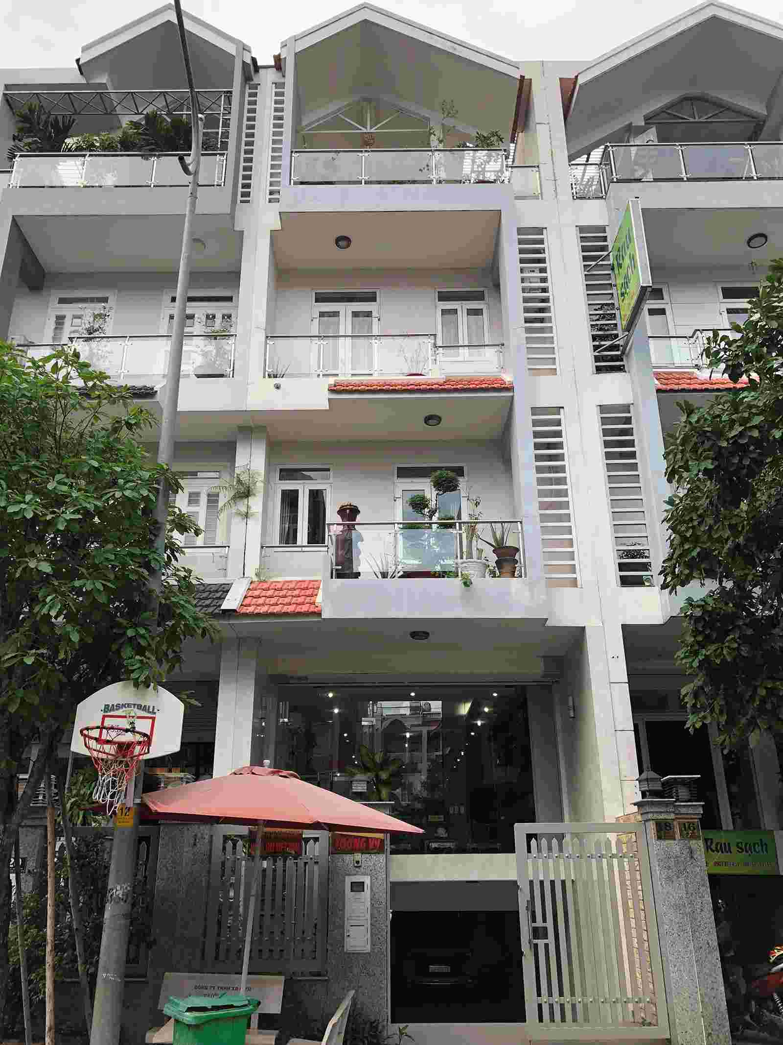 Bán nhà khu dân cư Him Lam Kênh Tẻ Quận 7, View công viên, sổ hồng 16.5 tỷ. LH: 0913.050.053