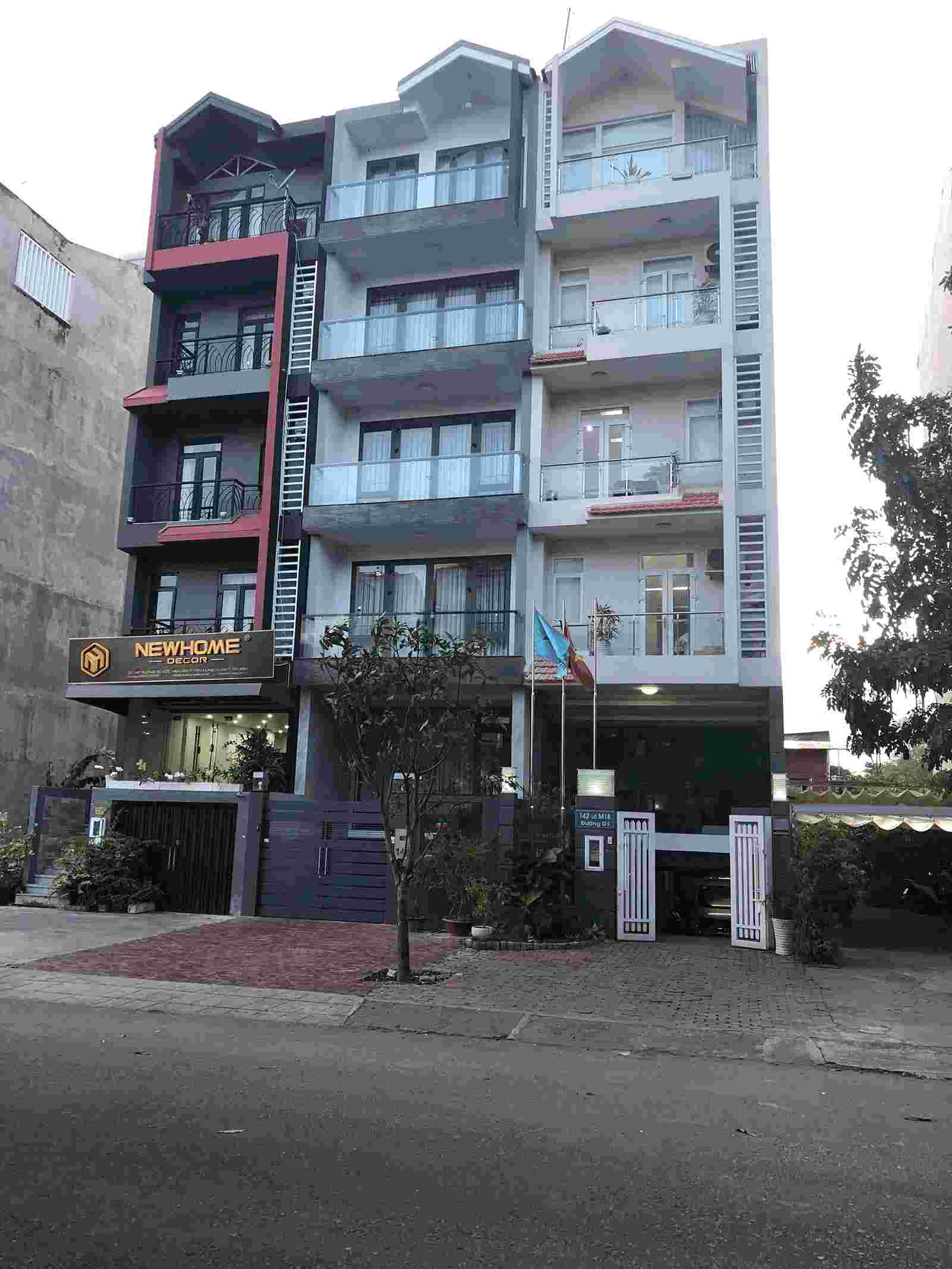 Cho thuê văn phòng khu Him Lam Quận 7 đường Nguyễn Thị Thập, 3500$/tháng, nhà nguyên căn, thang máy. LH: 0913.050.053  Mr Huynh.